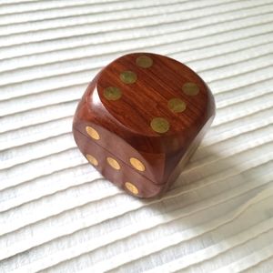 Wooden Dice Box